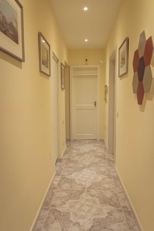 La Cattedrale Bed & Breakfast ナポリ エクステリア 写真
