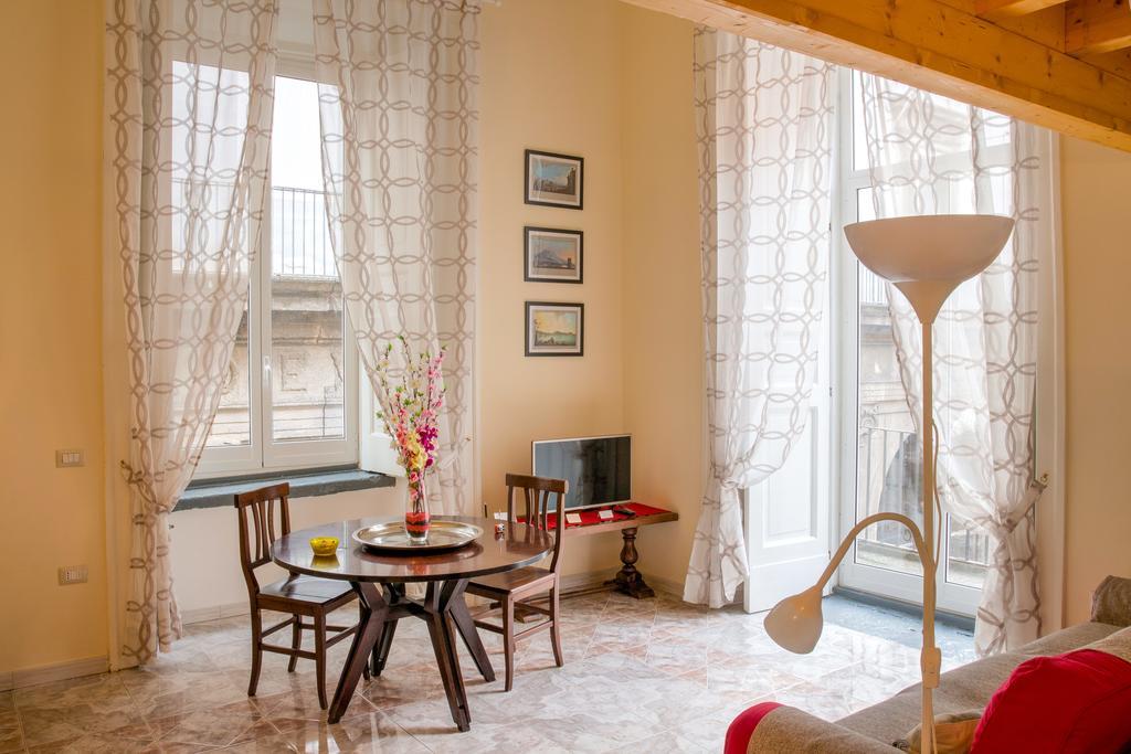 La Cattedrale Bed & Breakfast ナポリ エクステリア 写真